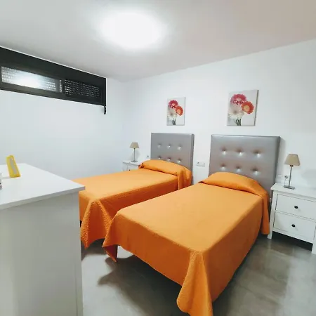 Casa Royal Cristianos Center * Лос Кристианос